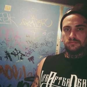 Meet your Posher, Justin